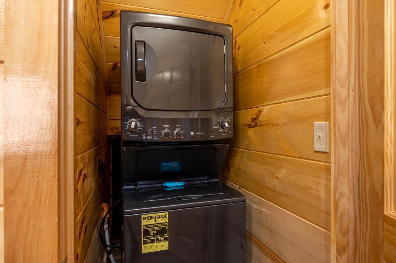 5Bd5B Escape Cabin With 2 Hottubs, Thtr &Game Rm,1Mi To The Parkway! 4Mi To Dollywood - Spring Deal Pigeon Forge Kültér fotó