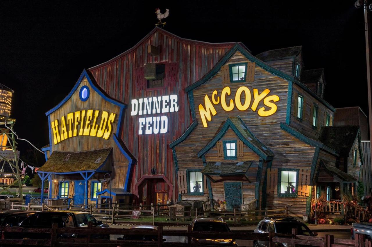 5Bd5B Escape Cabin With 2 Hottubs, Thtr &Game Rm,1Mi To The Parkway! 4Mi To Dollywood - Spring Deal Pigeon Forge Kültér fotó