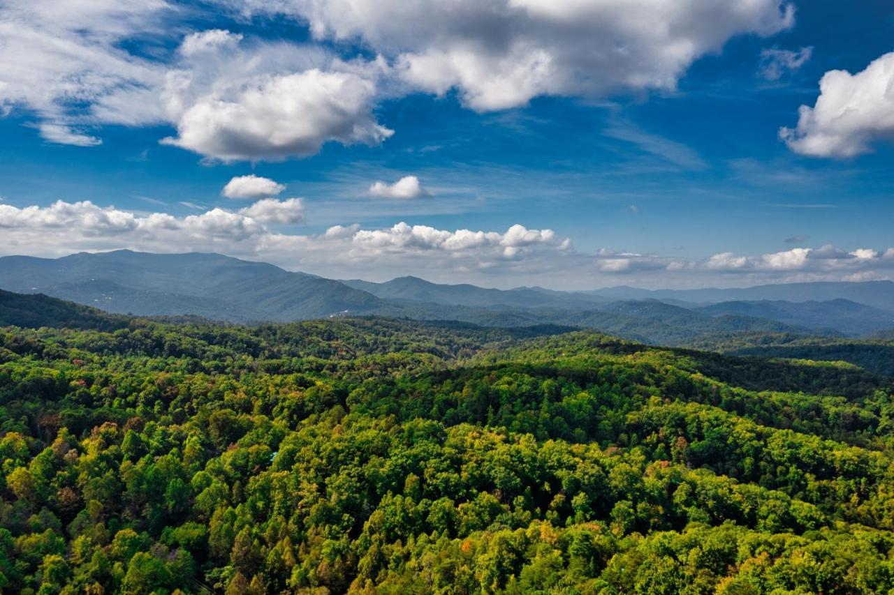 5Bd5B Escape Cabin With 2 Hottubs, Thtr &Game Rm,1Mi To The Parkway! 4Mi To Dollywood - Spring Deal Pigeon Forge Kültér fotó